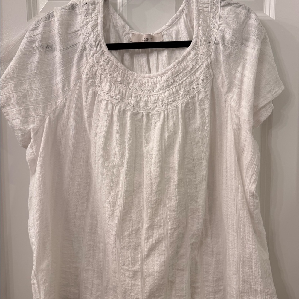 LOFT White Textured Scoop-Neck Short Sleeve Blouse
